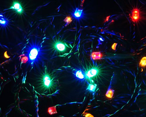 LED Lichterkette 80er bunt 16m für Innen und Außen Weihnachtbaumbeleuchtung mit nur 3 Watt Verbrauch!