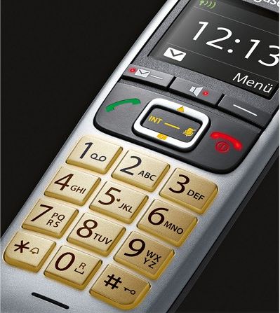 DECT Telefon Gigaset E560A,Großtastentelefon+ AB, platin optimal als schnurloses Senioren-Handy mit Anrufbeantworter